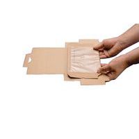 Passo 2: piegate il lato basso della scatola