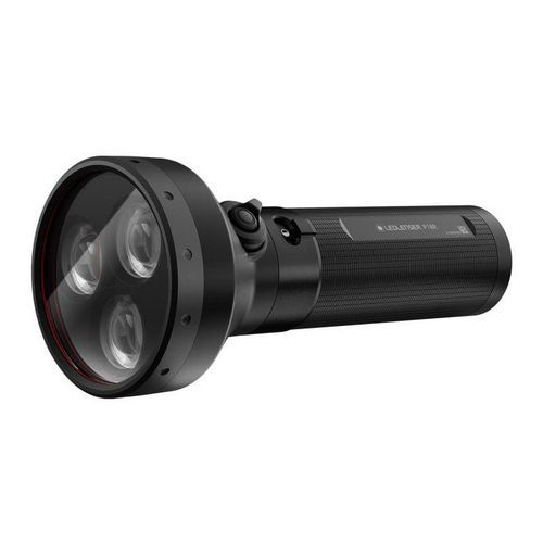 Torcia ricaricabile P18R - Focus - 6500 lumen - IP68,