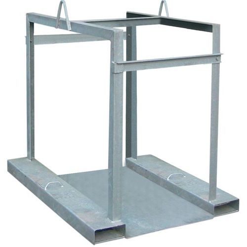 PALLET TRASPORTO DI 8 BOMBOLE DI GAS,