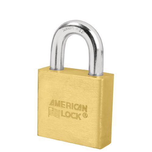 Lucchetto rettangolare in ottone massiccio, archetto al boro, a chiavi differenti -,