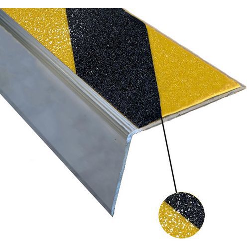 Profilo gradino grande no fori 60mmx46mm antisc 50mml.3000mm,