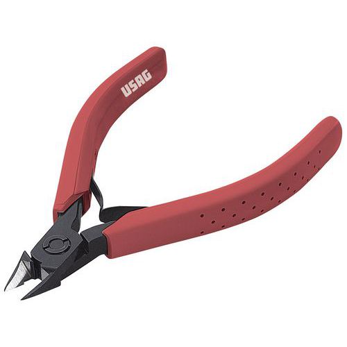 Tronchese con becchi ribassati a tagliente raso,